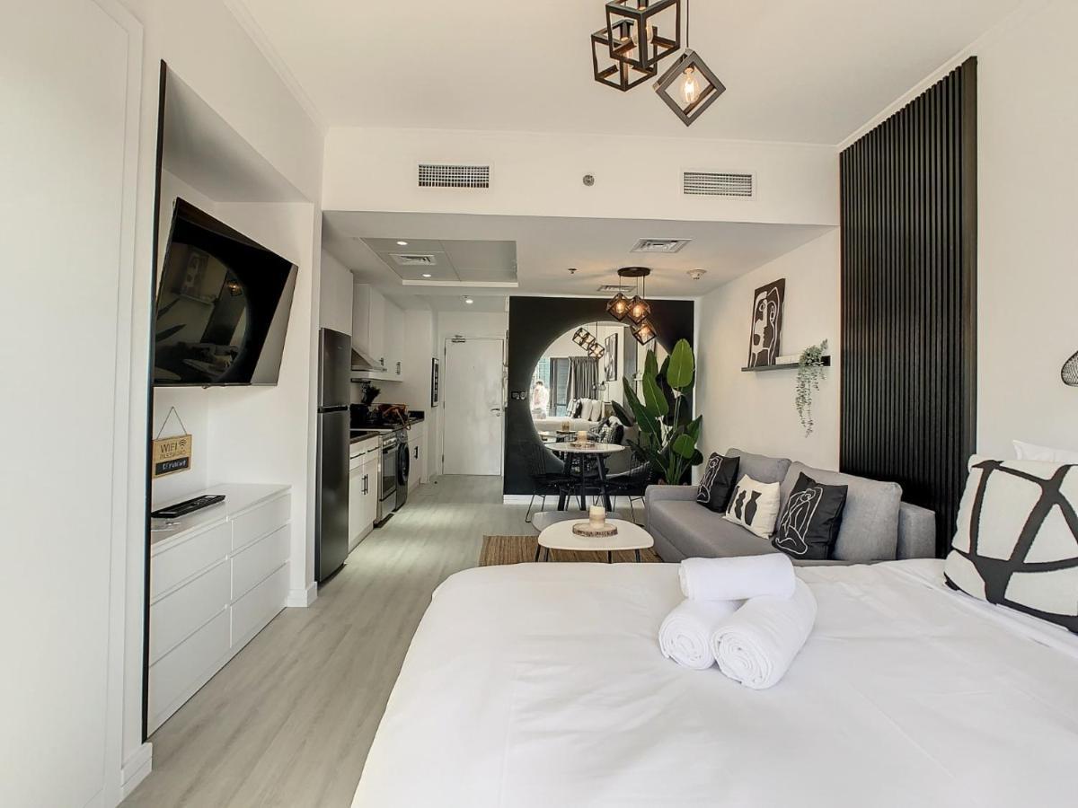 Luxury Modern Studio In Jlt With Amazing View & Rooftop Pool - Sleeps 3 Dubai Exterior foto